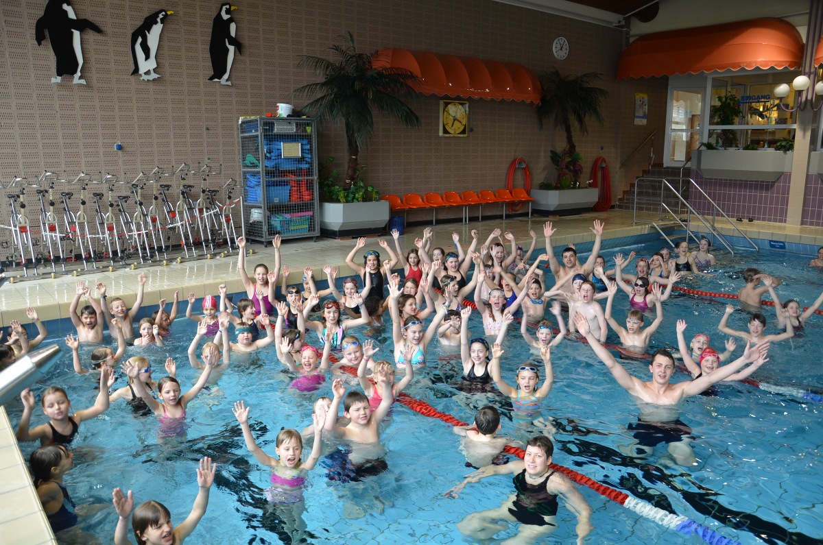 Abzeichenkurs und Aquafitness</br>Hallenbad mit geänderten Öffnungszeiten