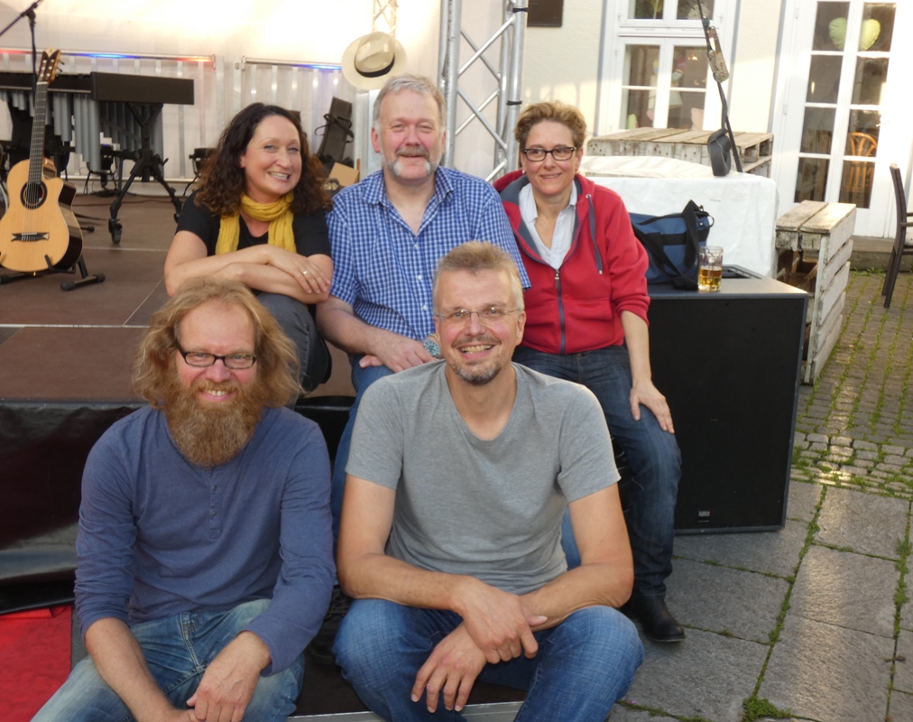 „Cowhouse Project“ bei Martini um 12