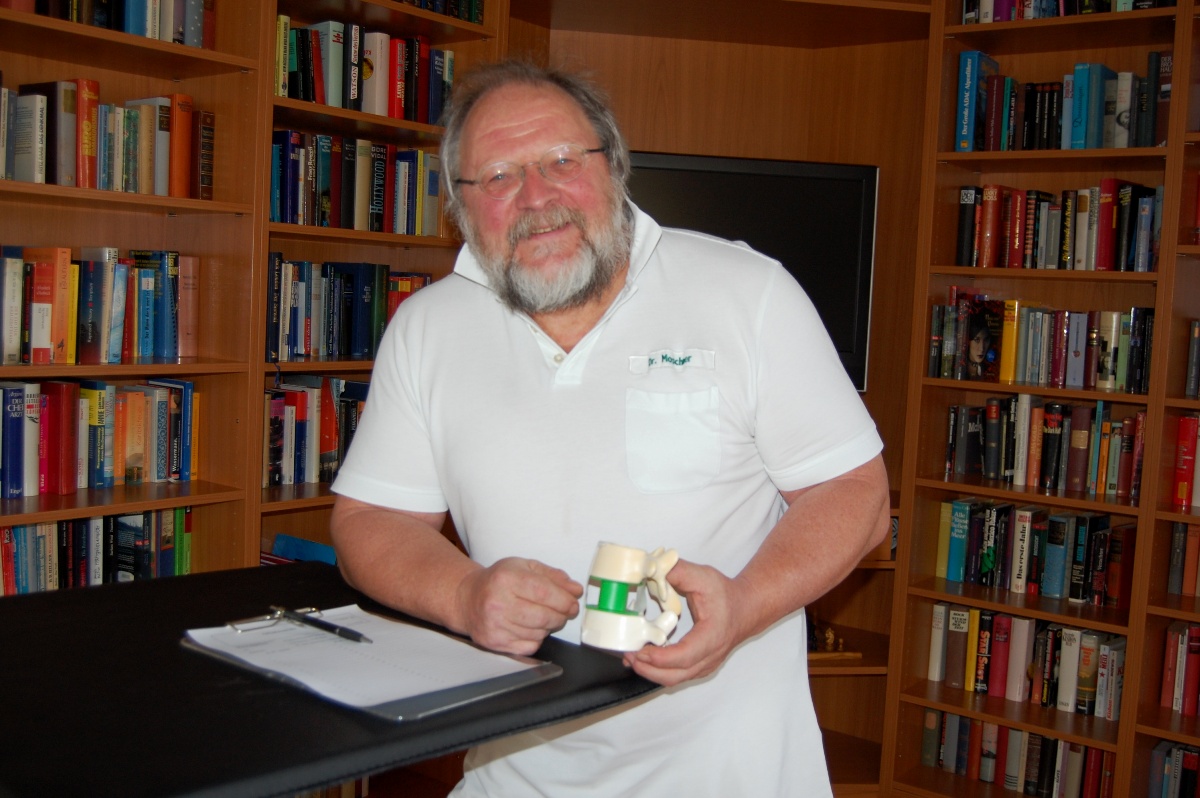 Rückenschmerzen beeinträchtigen Lebensqualität</br>Vortrag von Dr. Hermann Moschner