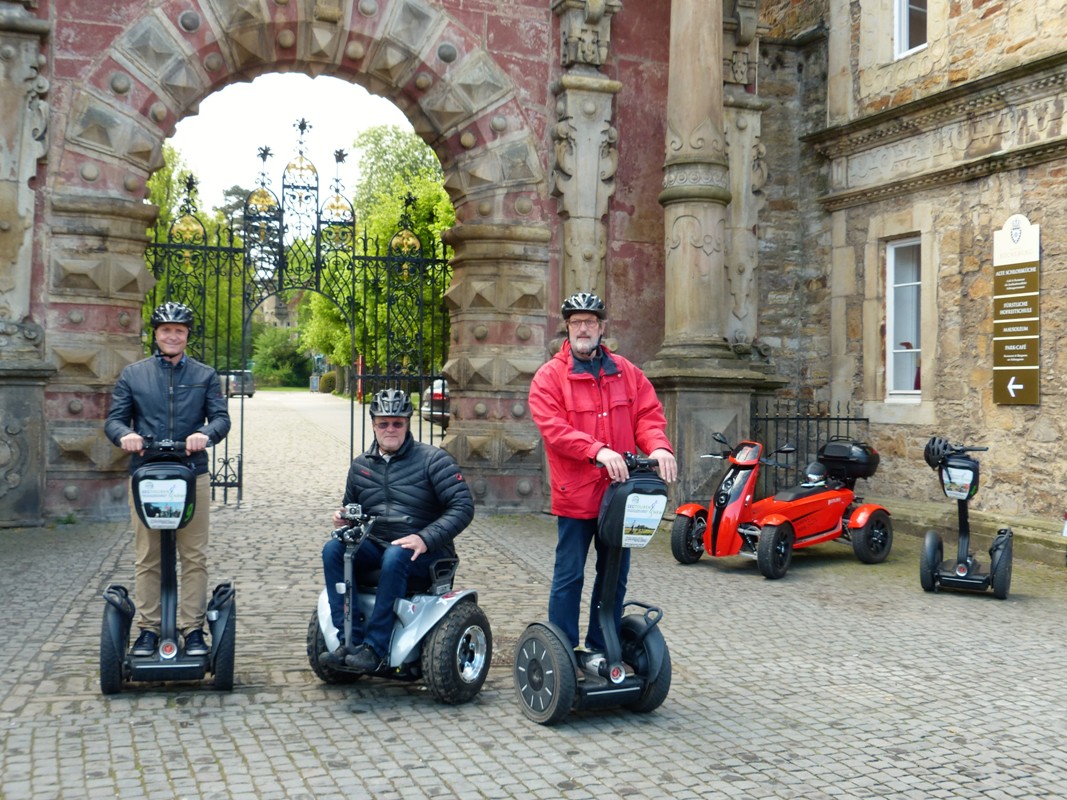 „Auf den Spuren der Grafen und Fürsten“</br>Segwaytouren in Bückeburg