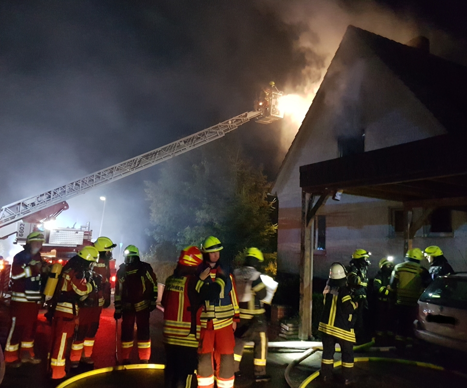 Gebäudebrand sorgt für Großeinsatz</br>Drei Einsätze für die Feuerwehr am Samstagabend