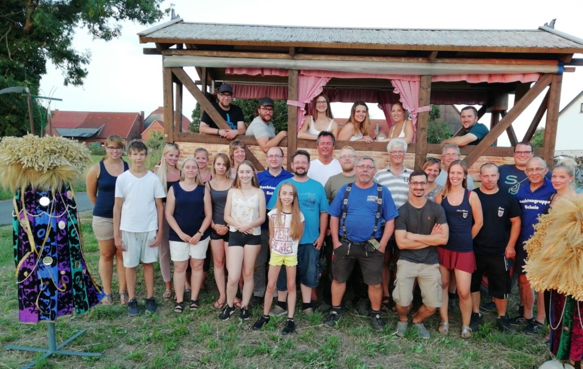 Trachtengruppe feiert Erntefest