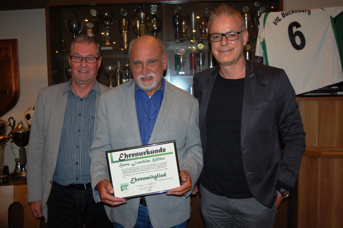 VfL ernennt Hans-J. Hößler zum Ehrenmitglied</br>Fair-Play-Pokal für Nico Felix