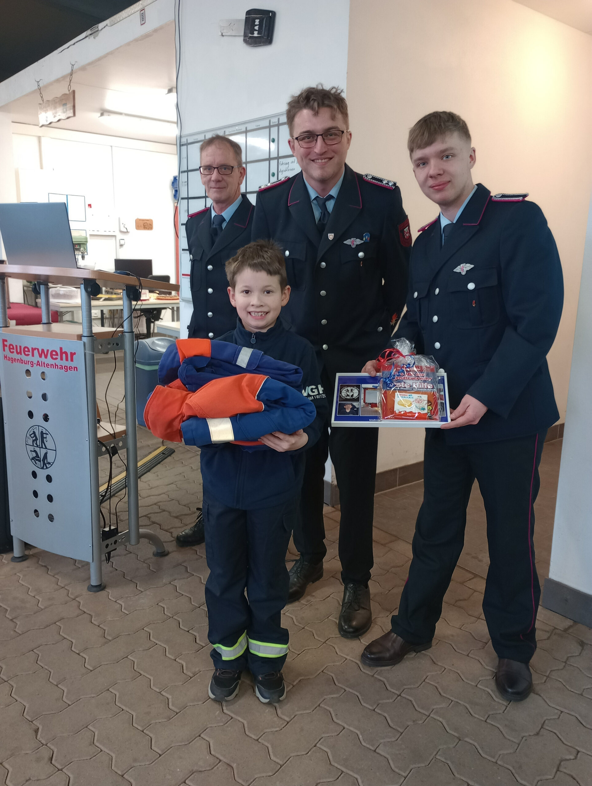 Matwij Dykun wechselt von der Kinder- in die Jugendfeuerwehr